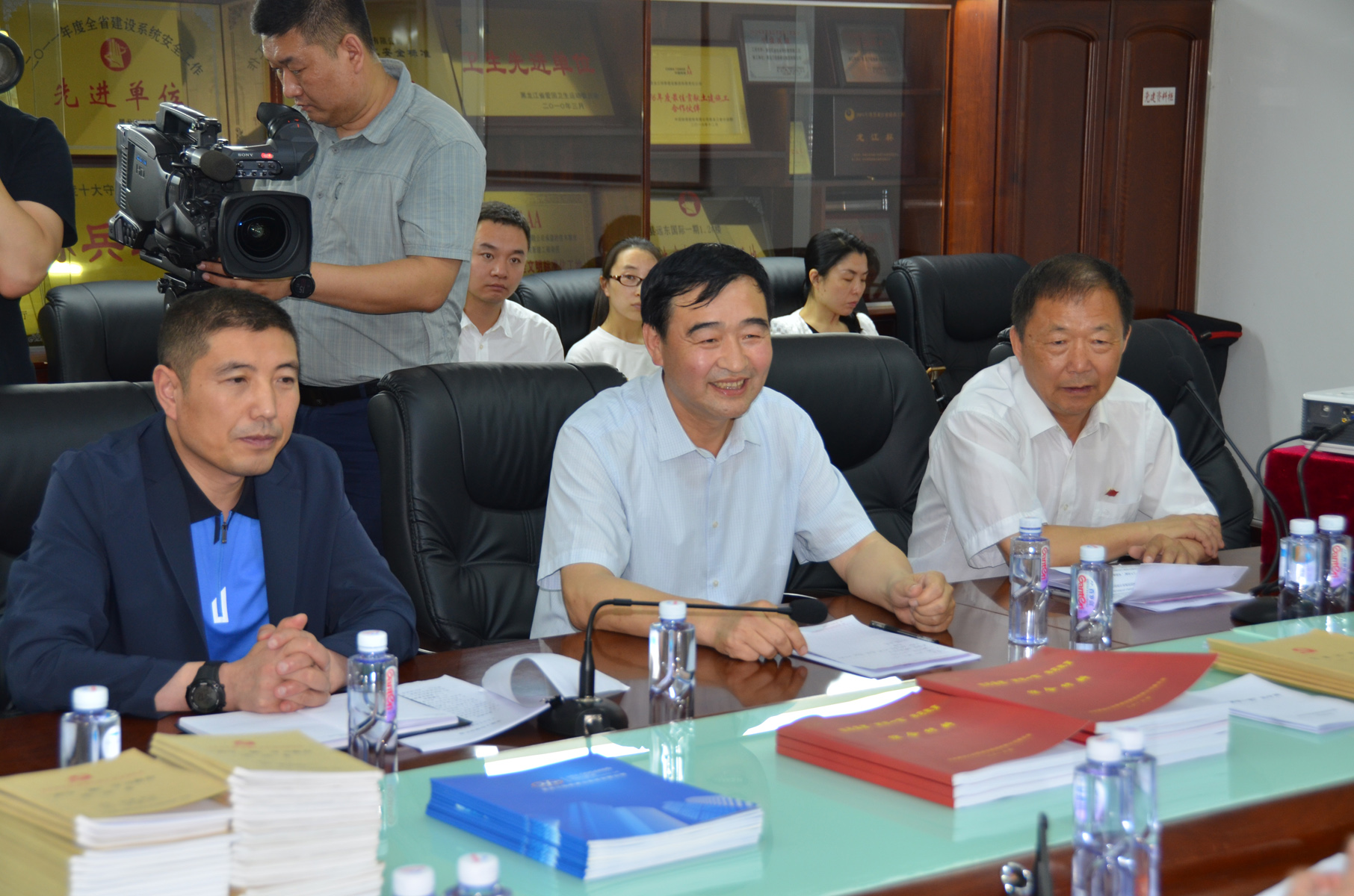 市委副書記市長郭冀平到恒泰集團(tuán)調(diào)研04.JPG